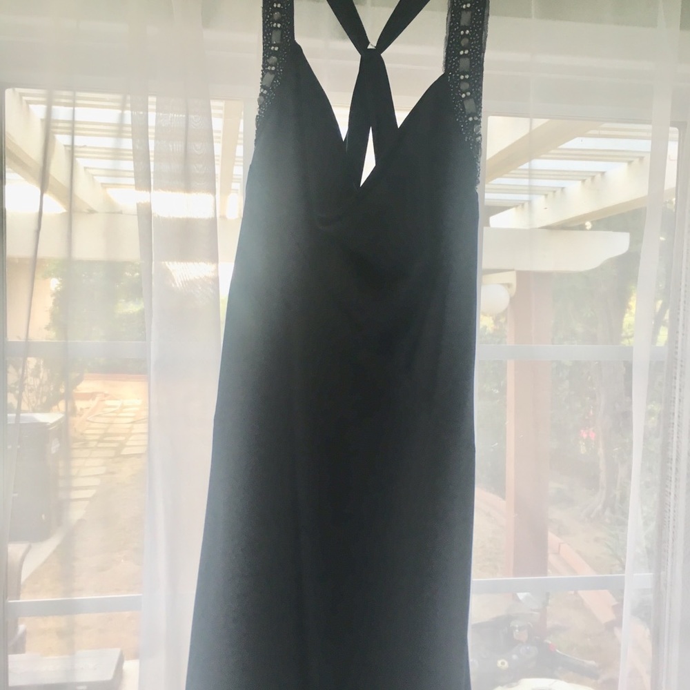 Gown - Picture 2 of 2